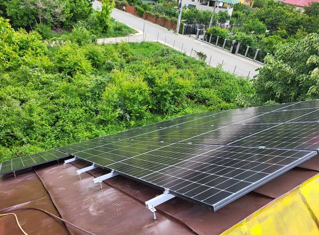 Iași 5,91 kW, 13 panouri Canadian Solar 455 Wp