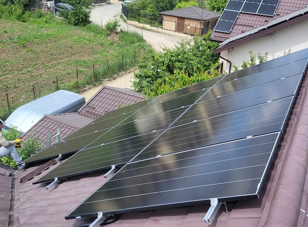 Iași 6,22 kW, 15 panouri Hyundai 415 Wp